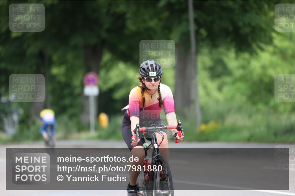 15.06.2025 - 7 Türme Triathlon Yannick Fuchs http://msf.ph/oto/7981880 15.06.2025 11:26:32 Radfahren 213, 223 meine-sportfotos.de