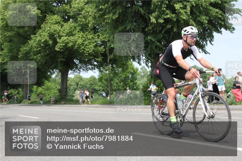 15.06.2025 - 7 Türme Triathlon Yannick Fuchs http://msf.ph/oto/7981884 15.06.2025 13:30:24 Radfahren  meine-sportfotos.de