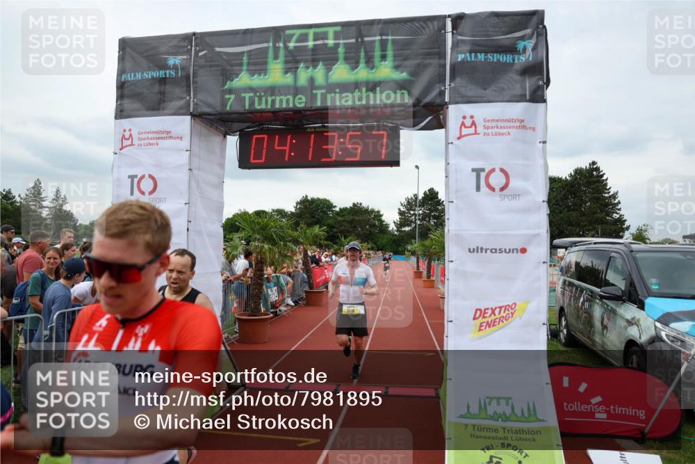 15.06.2025 - 7 Türme Triathlon Michael Strokosch http://msf.ph/oto/7981895 15.06.2025 14:13:57 Ziel 397, 445, 446, 749, 1078 meine-sportfotos.de