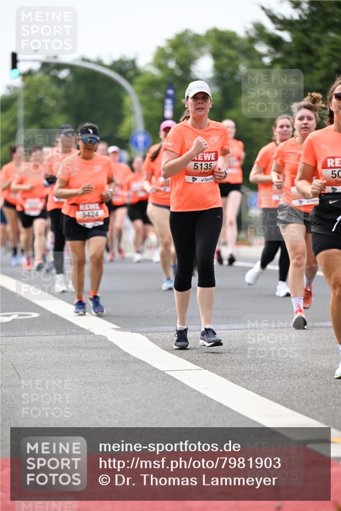 15.06.2025 - REWE Women's Run Dr. Thomas Lammeyer http://msf.ph/oto/7981903 15.06.2025 10:45:59 Laufen 5424, 5135, 5 meine-sportfotos.de
