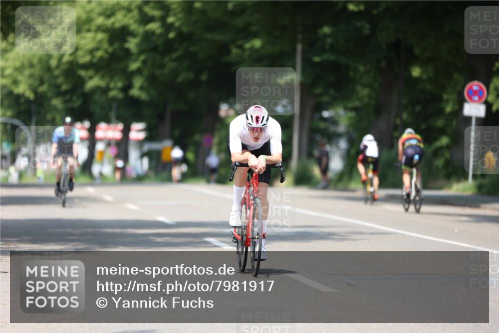 15.06.2025 - 7 Türme Triathlon Yannick Fuchs http://msf.ph/oto/7981917 15.06.2025 12:50:29 Radfahren 537, 541 meine-sportfotos.de