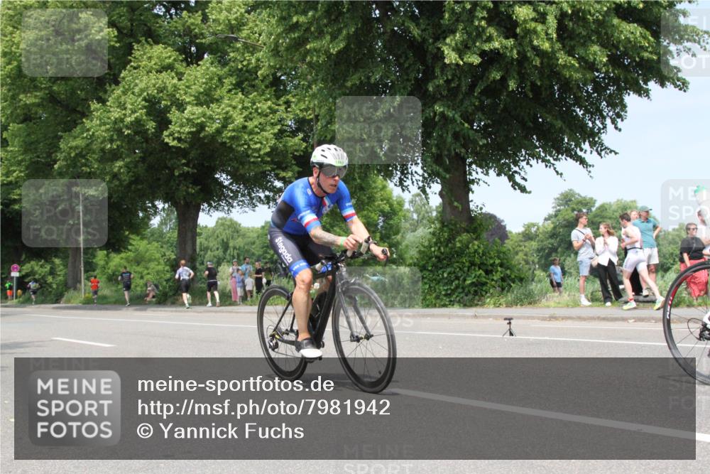 15.06.2025 - 7 Türme Triathlon Yannick Fuchs http://msf.ph/oto/7981942 15.06.2025 13:30:39 Radfahren  meine-sportfotos.de