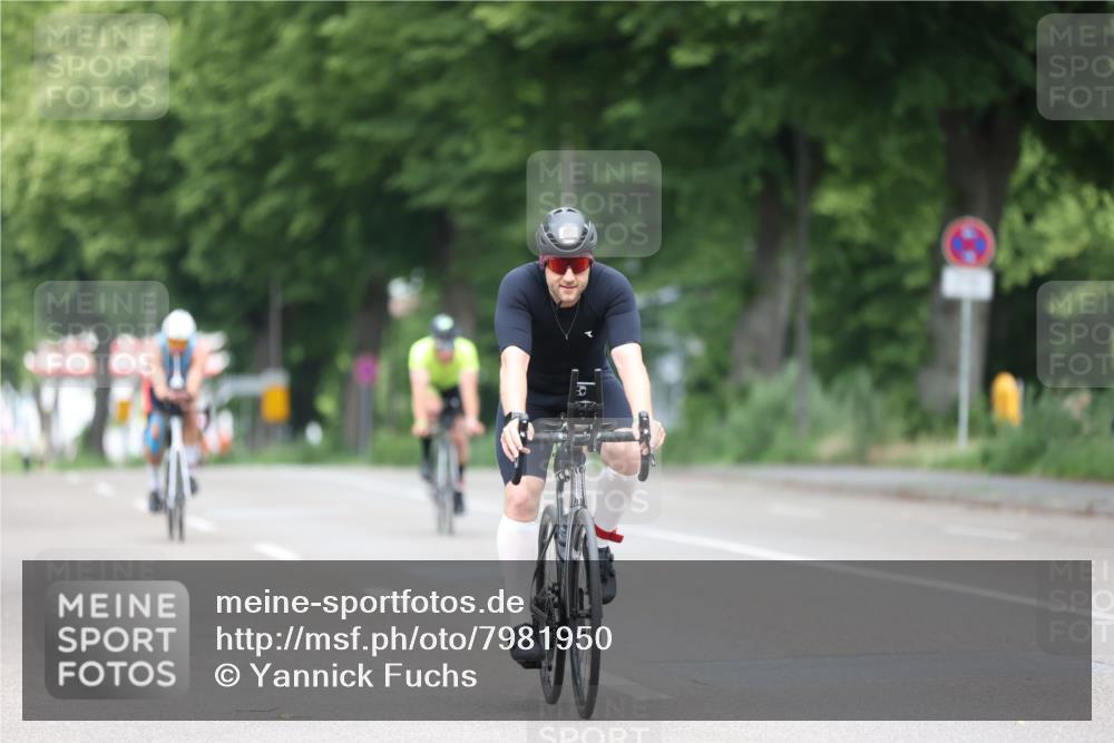 15.06.2025 - 7 Türme Triathlon Yannick Fuchs http://msf.ph/oto/7981950 15.06.2025 11:26:46 Radfahren 212, 326 meine-sportfotos.de