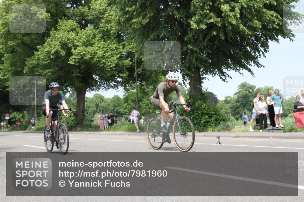 15.06.2025 - 7 Türme Triathlon Yannick Fuchs http://msf.ph/oto/7981960 15.06.2025 13:30:43 Radfahren  meine-sportfotos.de