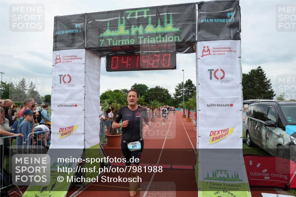 15.06.2025 - 7 Türme Triathlon Michael Strokosch http://msf.ph/oto/7981988 15.06.2025 14:14:20 Ziel 671 meine-sportfotos.de