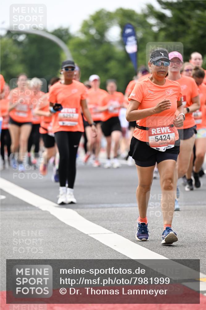 15.06.2025 - REWE Women's Run Dr. Thomas Lammeyer http://msf.ph/oto/7981999 15.06.2025 10:46:03 Laufen 5257, 5424 meine-sportfotos.de