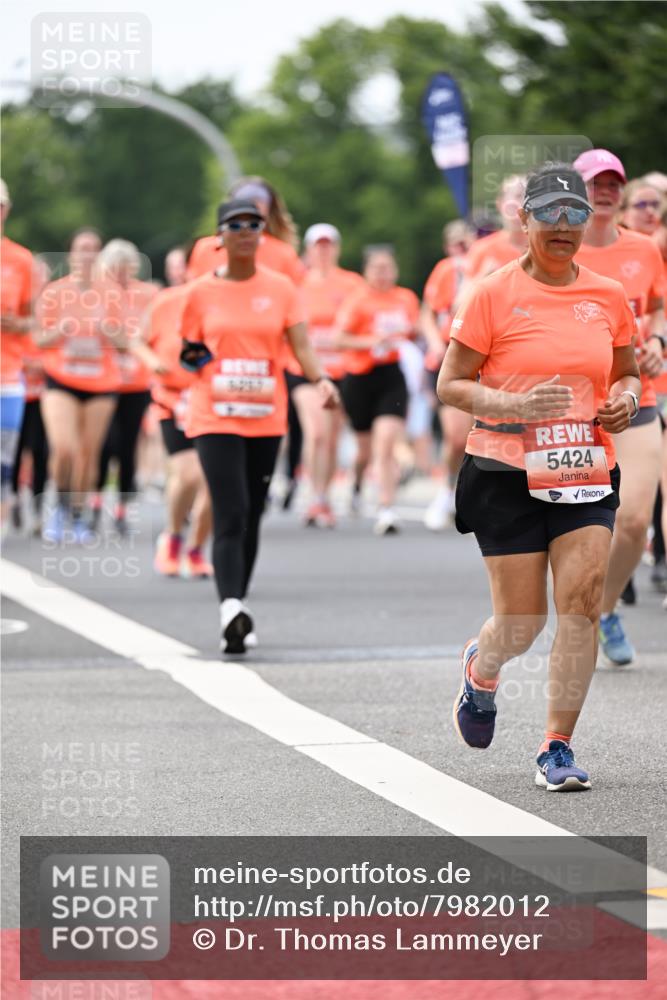 15.06.2025 - REWE Women's Run Dr. Thomas Lammeyer http://msf.ph/oto/7982012 15.06.2025 10:46:03 Laufen 5424 meine-sportfotos.de
