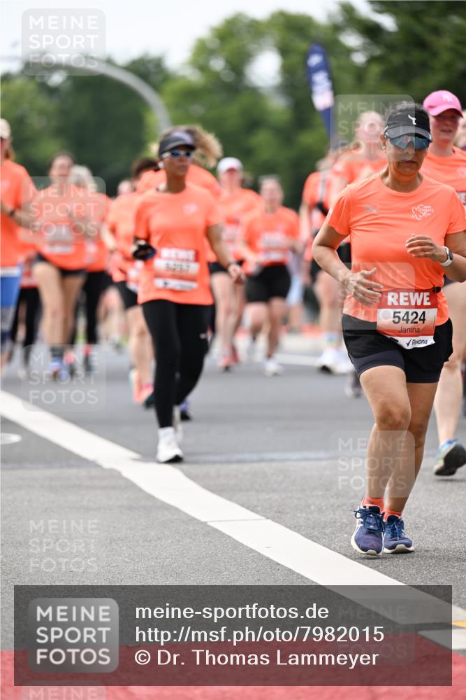 15.06.2025 - REWE Women's Run Dr. Thomas Lammeyer http://msf.ph/oto/7982015 15.06.2025 10:46:03 Laufen 5424 meine-sportfotos.de