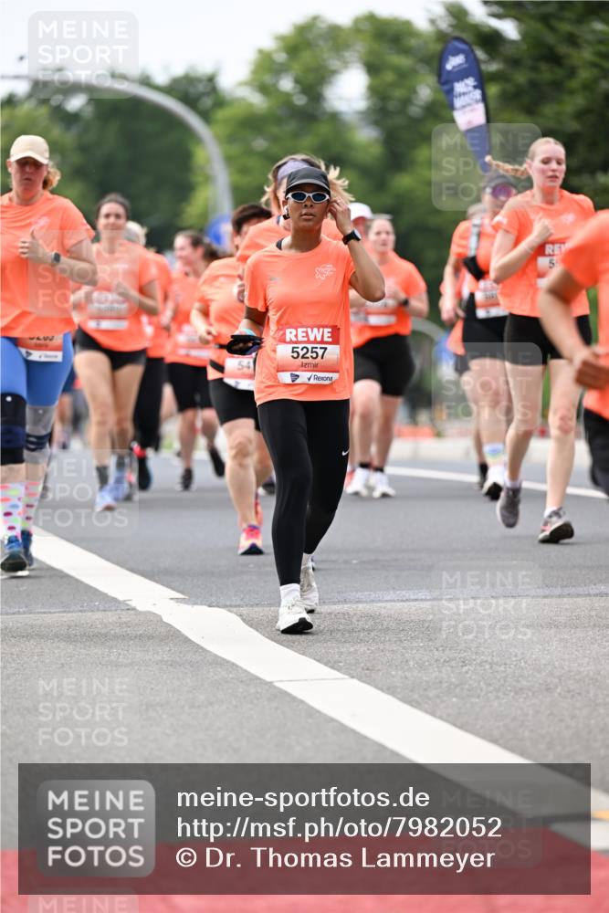 15.06.2025 - REWE Women's Run Dr. Thomas Lammeyer http://msf.ph/oto/7982052 15.06.2025 10:46:04 Laufen 54, 5257, 55 meine-sportfotos.de