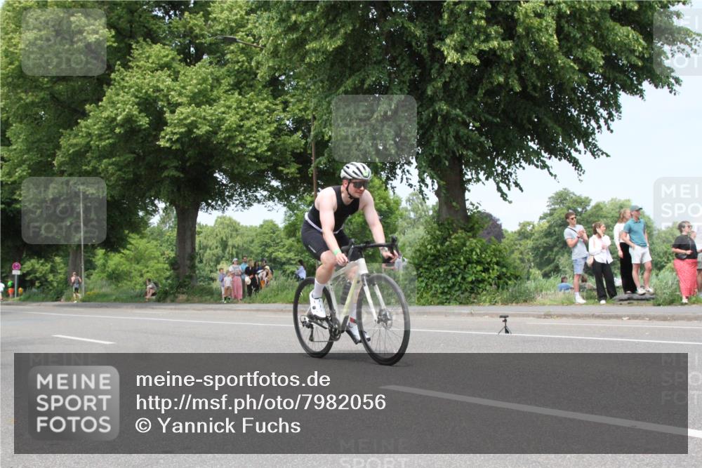 15.06.2025 - 7 Türme Triathlon Yannick Fuchs http://msf.ph/oto/7982056 15.06.2025 13:31:12 Radfahren  meine-sportfotos.de