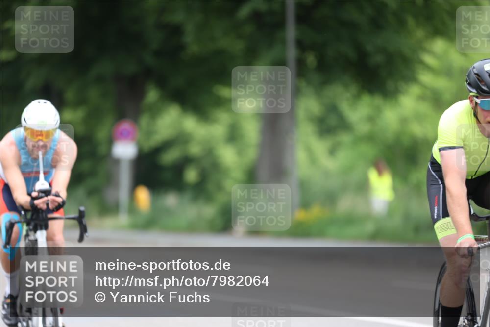 15.06.2025 - 7 Türme Triathlon Yannick Fuchs http://msf.ph/oto/7982064 15.06.2025 11:26:49 Radfahren 212, 326 meine-sportfotos.de