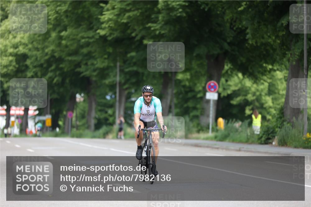 15.06.2025 - 7 Türme Triathlon Yannick Fuchs http://msf.ph/oto/7982136 15.06.2025 11:27:00 Radfahren  meine-sportfotos.de