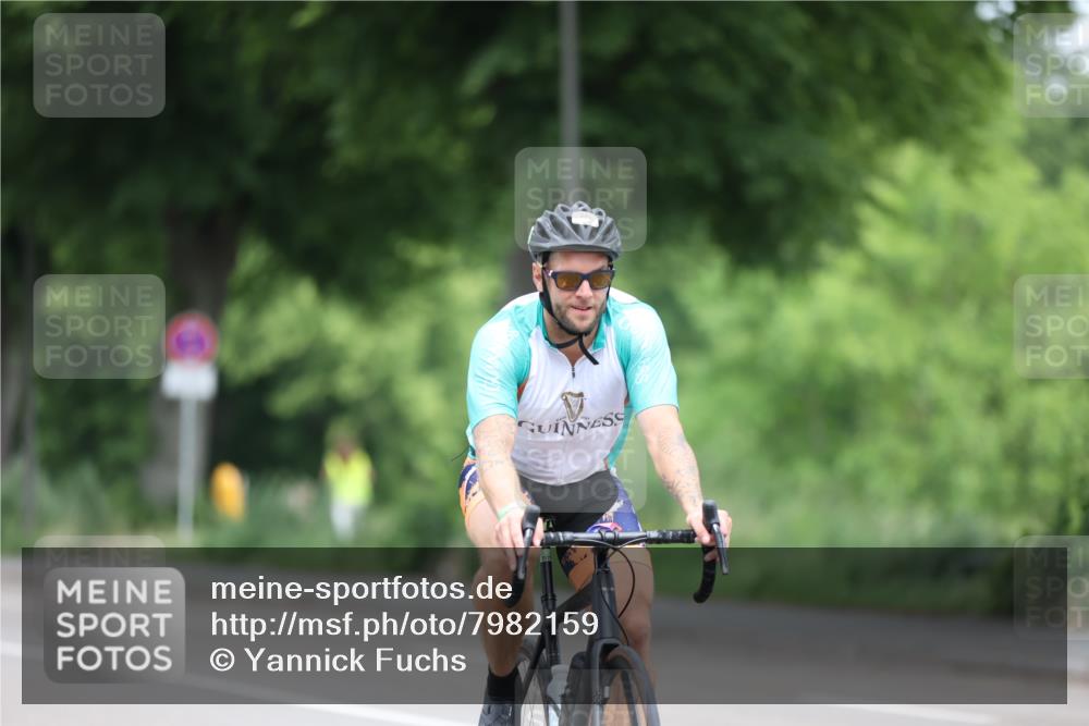 15.06.2025 - 7 Türme Triathlon Yannick Fuchs http://msf.ph/oto/7982159 15.06.2025 11:27:01 Radfahren  meine-sportfotos.de