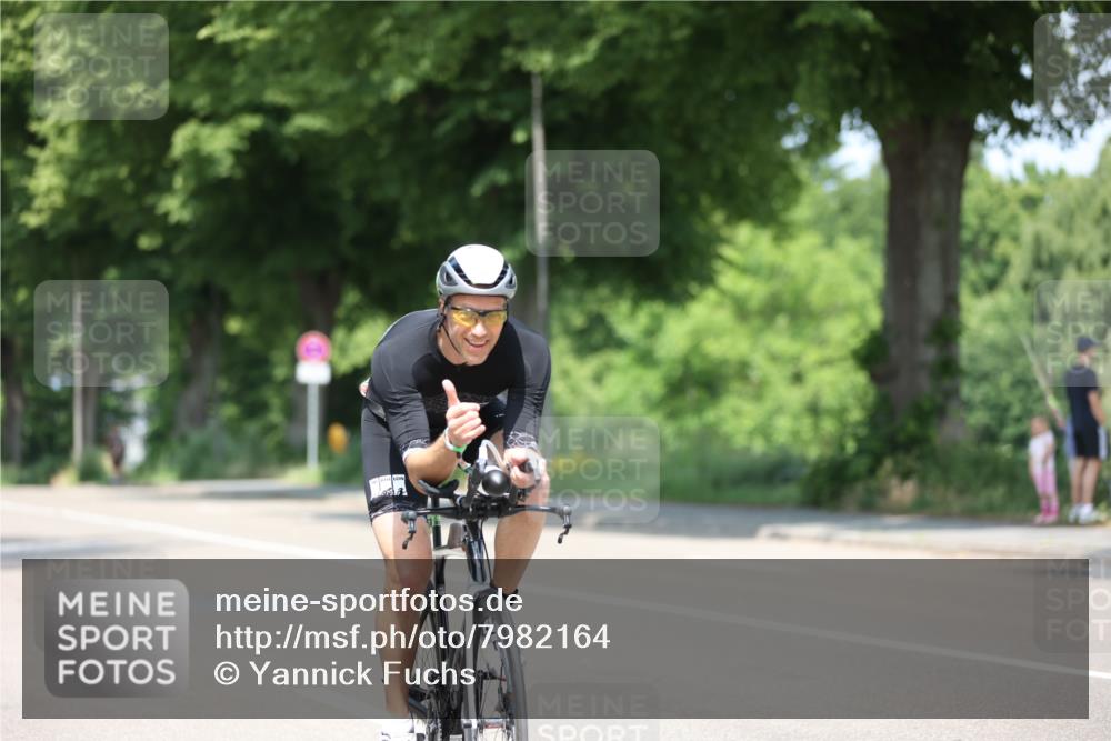15.06.2025 - 7 Türme Triathlon Yannick Fuchs http://msf.ph/oto/7982164 15.06.2025 12:50:45 Radfahren 293, 396, 451, 678 meine-sportfotos.de