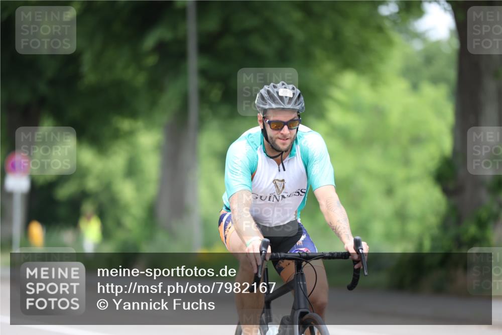 15.06.2025 - 7 Türme Triathlon Yannick Fuchs http://msf.ph/oto/7982167 15.06.2025 11:27:01 Radfahren  meine-sportfotos.de
