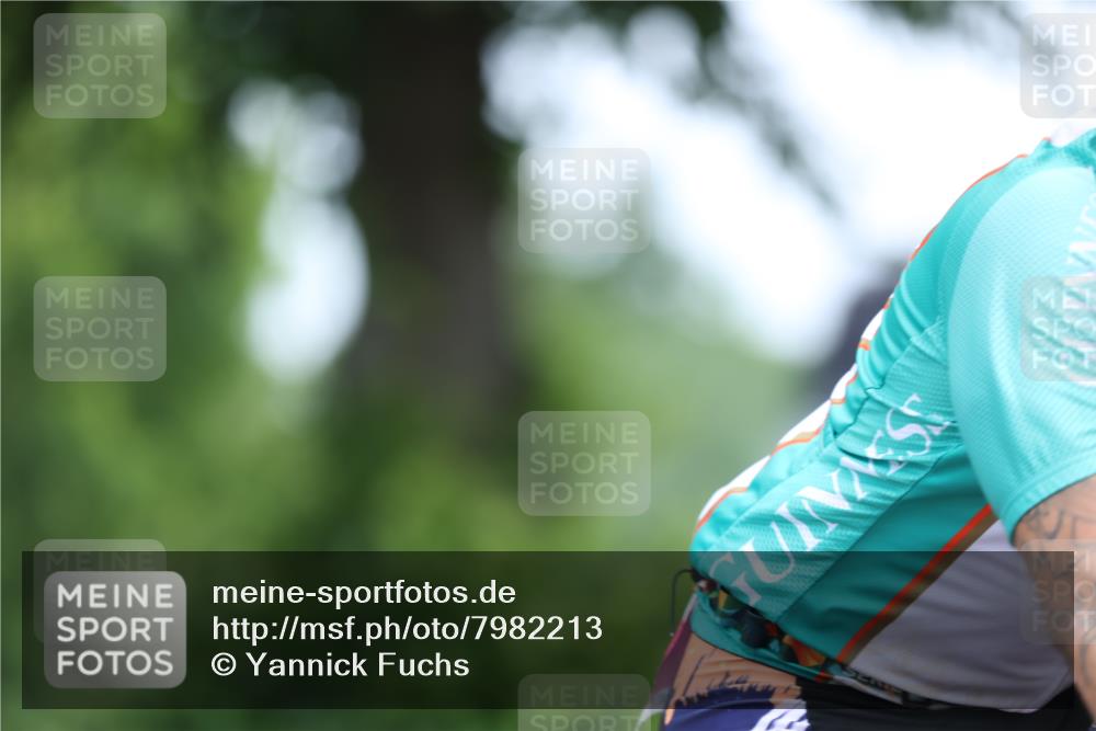 15.06.2025 - 7 Türme Triathlon Yannick Fuchs http://msf.ph/oto/7982213 15.06.2025 11:27:02 Radfahren  meine-sportfotos.de