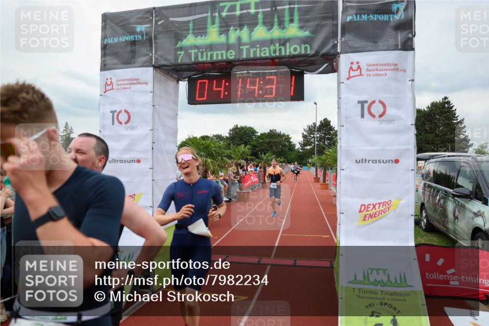 15.06.2025 - 7 Türme Triathlon Michael Strokosch http://msf.ph/oto/7982234 15.06.2025 14:14:31 Ziel 387, 560, 656, 669, 758, 771, 813, 957 meine-sportfotos.de