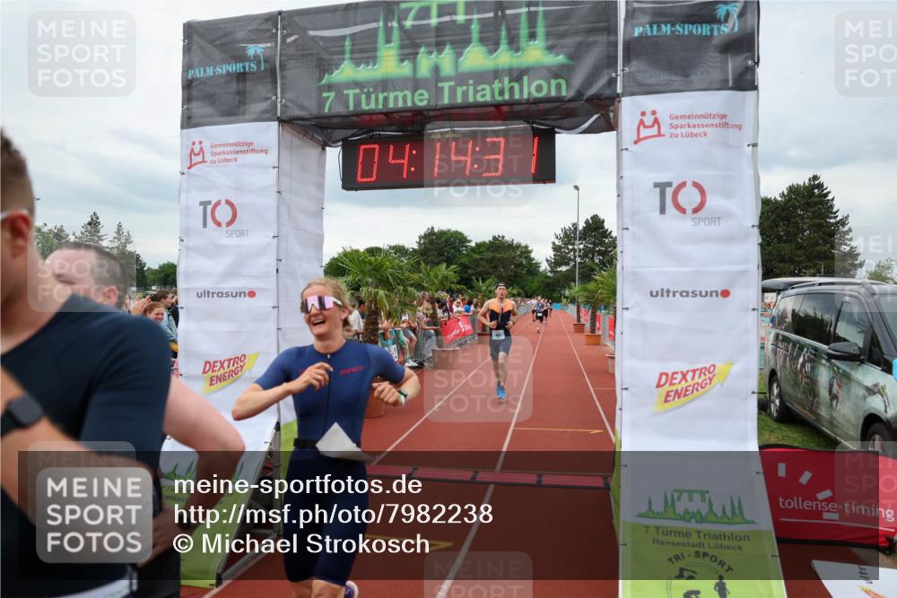 15.06.2025 - 7 Türme Triathlon Michael Strokosch http://msf.ph/oto/7982238 15.06.2025 14:14:31 Ziel 387, 560, 656, 669, 758, 771, 813, 957 meine-sportfotos.de