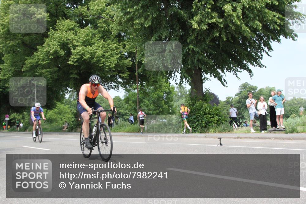 15.06.2025 - 7 Türme Triathlon Yannick Fuchs http://msf.ph/oto/7982241 15.06.2025 13:31:52 Radfahren  meine-sportfotos.de