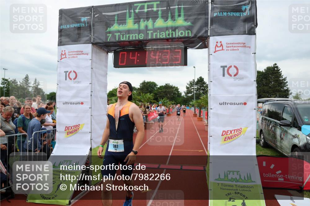 15.06.2025 - 7 Türme Triathlon Michael Strokosch http://msf.ph/oto/7982266 15.06.2025 14:14:33 Ziel 387, 560, 631, 656, 669, 758, 771, 813, 957 meine-sportfotos.de