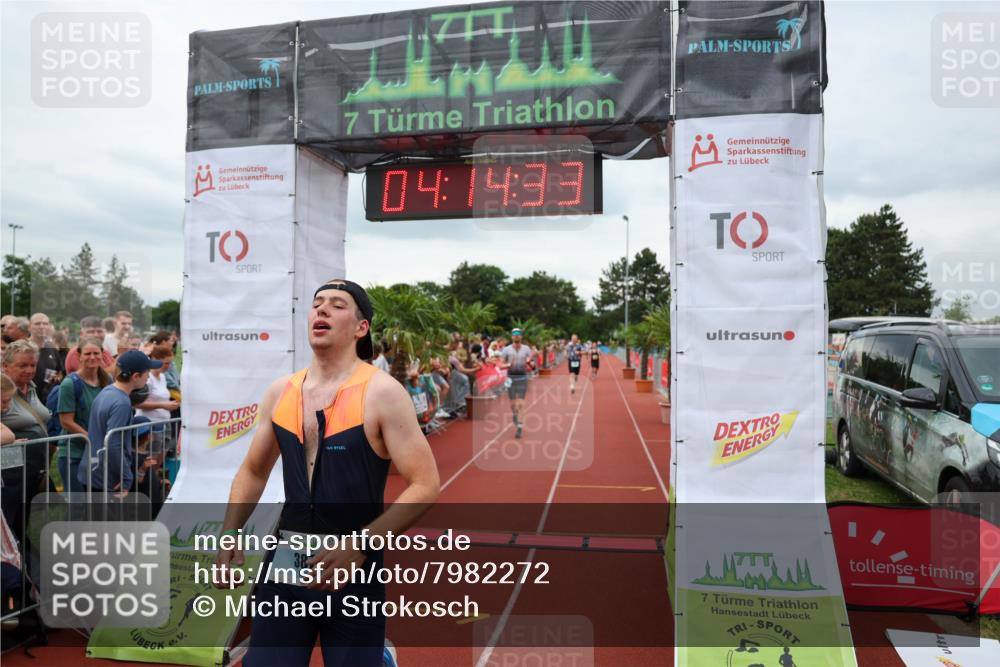 15.06.2025 - 7 Türme Triathlon Michael Strokosch http://msf.ph/oto/7982272 15.06.2025 14:14:33 Ziel 387, 560, 631, 656, 669, 758, 771, 813, 957 meine-sportfotos.de