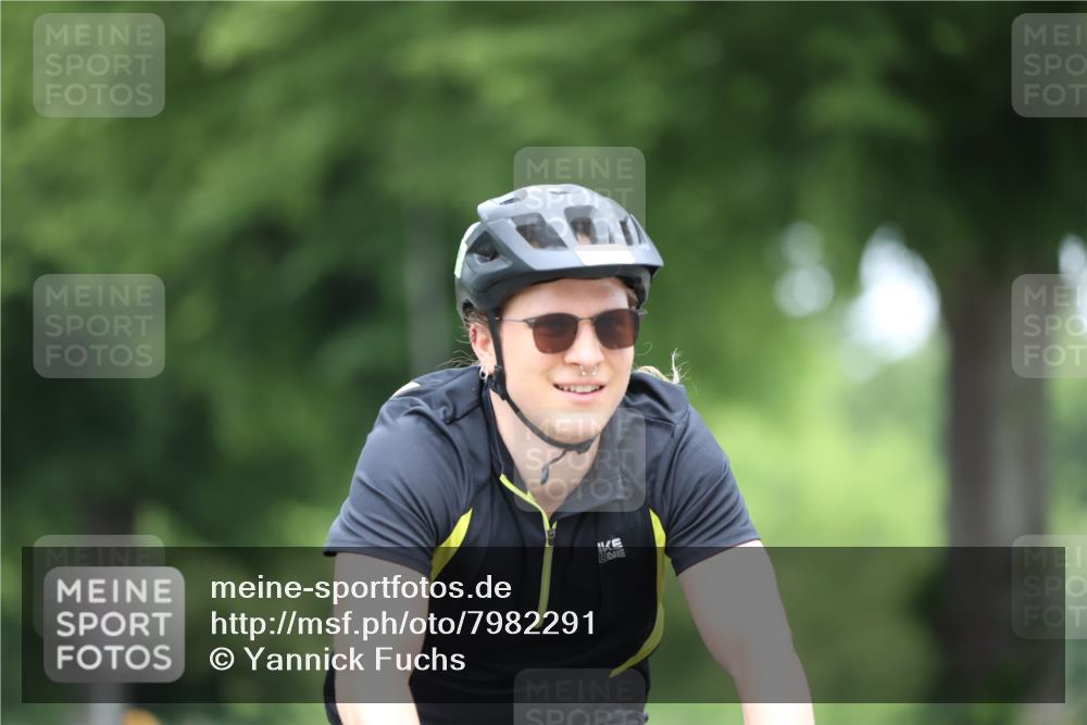 15.06.2025 - 7 Türme Triathlon Yannick Fuchs http://msf.ph/oto/7982291 15.06.2025 11:27:59 Radfahren 228, 234, 294 meine-sportfotos.de