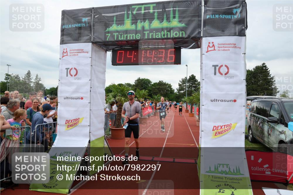 15.06.2025 - 7 Türme Triathlon Michael Strokosch http://msf.ph/oto/7982297 15.06.2025 14:14:36 Ziel 372, 387, 631, 669, 758, 771, 813 meine-sportfotos.de