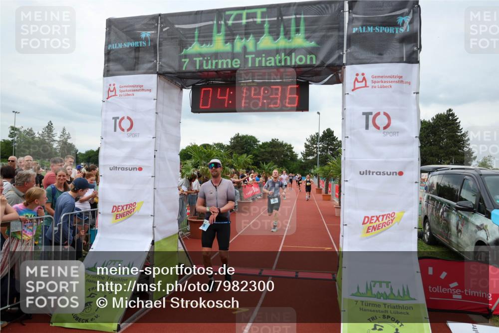 15.06.2025 - 7 Türme Triathlon Michael Strokosch http://msf.ph/oto/7982300 15.06.2025 14:14:36 Ziel 372, 387, 631, 669, 758, 771, 813 meine-sportfotos.de
