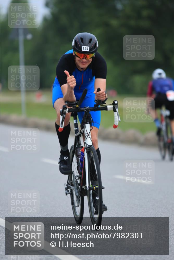 15.06.2025 - 27. Vierlanden-Triathlon H.Heesch http://msf.ph/oto/7982301 15.06.2025 10:52:09 Radfahren 84, 144, 173, 252, 386, 513 meine-sportfotos.de