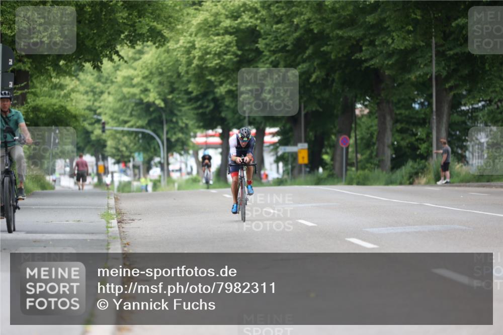 15.06.2025 - 7 Türme Triathlon Yannick Fuchs http://msf.ph/oto/7982311 15.06.2025 11:29:21 Radfahren  meine-sportfotos.de
