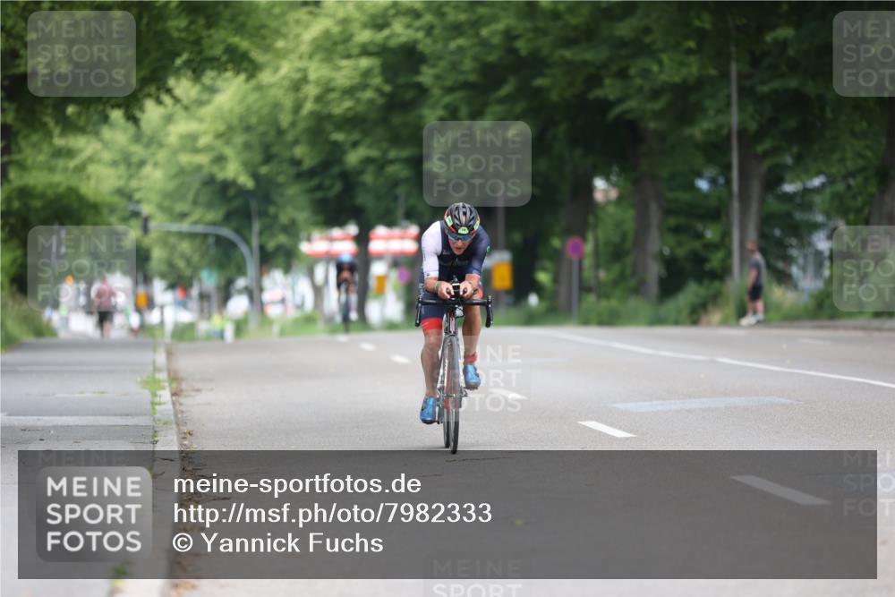 15.06.2025 - 7 Türme Triathlon Yannick Fuchs http://msf.ph/oto/7982333 15.06.2025 11:29:22 Radfahren  meine-sportfotos.de