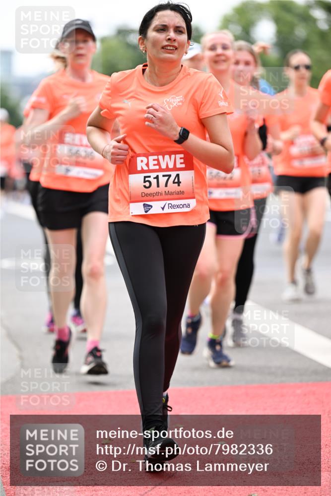 15.06.2025 - REWE Women's Run Dr. Thomas Lammeyer http://msf.ph/oto/7982336 15.06.2025 10:46:11 Laufen 5636, 5174, 3 meine-sportfotos.de