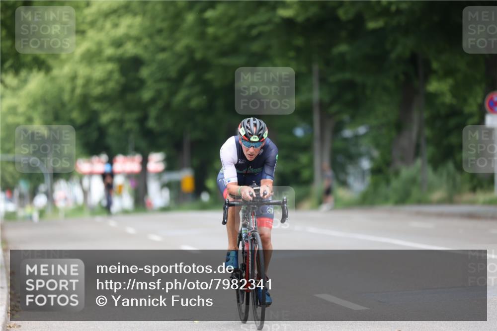 15.06.2025 - 7 Türme Triathlon Yannick Fuchs http://msf.ph/oto/7982341 15.06.2025 11:29:23 Radfahren  meine-sportfotos.de