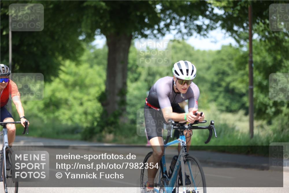 15.06.2025 - 7 Türme Triathlon Yannick Fuchs http://msf.ph/oto/7982354 15.06.2025 12:50:56 Radfahren 208, 225, 308, 435, 610, 616 meine-sportfotos.de