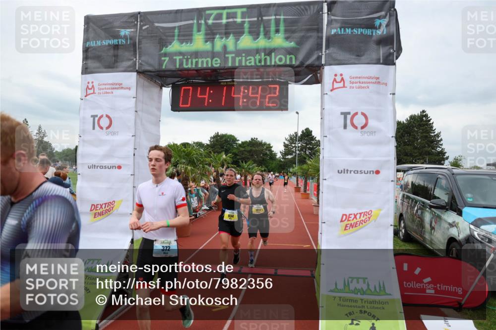 15.06.2025 - 7 Türme Triathlon Michael Strokosch http://msf.ph/oto/7982356 15.06.2025 14:14:41 Ziel 372, 411, 631, 669, 934, 1010, 1192 meine-sportfotos.de