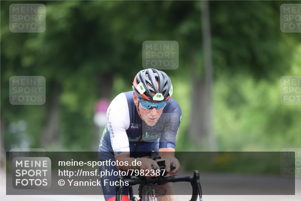 15.06.2025 - 7 Türme Triathlon Yannick Fuchs http://msf.ph/oto/7982387 15.06.2025 11:29:24 Radfahren  meine-sportfotos.de