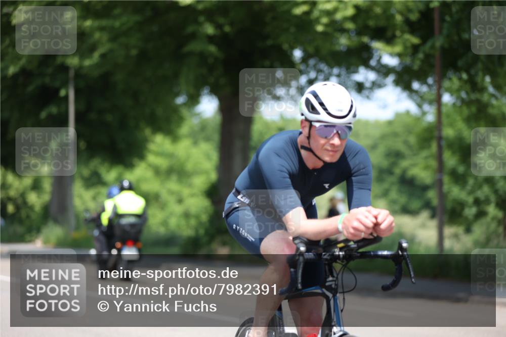 15.06.2025 - 7 Türme Triathlon Yannick Fuchs http://msf.ph/oto/7982391 15.06.2025 12:50:58 Radfahren 208, 225, 308, 435, 610, 616, 638 meine-sportfotos.de