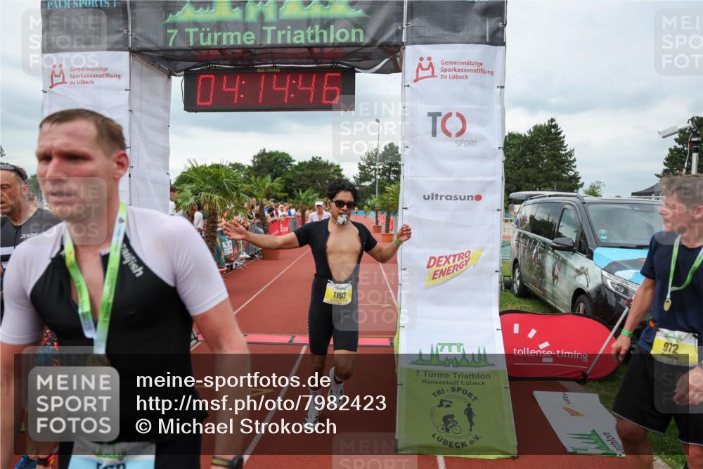15.06.2025 - 7 Türme Triathlon Michael Strokosch http://msf.ph/oto/7982423 15.06.2025 14:14:46 Ziel 372, 411, 679, 934, 1010, 1192 meine-sportfotos.de