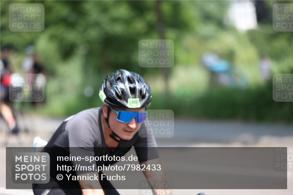 15.06.2025 - 7 Türme Triathlon Yannick Fuchs http://msf.ph/oto/7982433 15.06.2025 12:51:47 Radfahren 373, 541 meine-sportfotos.de