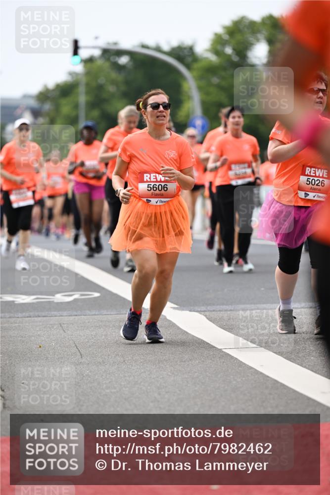 15.06.2025 - REWE Women's Run Dr. Thomas Lammeyer http://msf.ph/oto/7982462 15.06.2025 10:46:15 Laufen 5606, 5026 meine-sportfotos.de