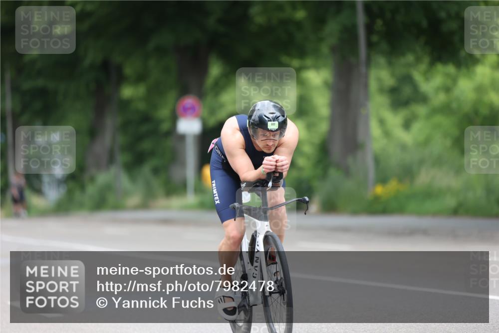 15.06.2025 - 7 Türme Triathlon Yannick Fuchs http://msf.ph/oto/7982478 15.06.2025 11:30:24 Radfahren  meine-sportfotos.de