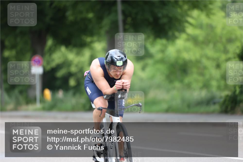15.06.2025 - 7 Türme Triathlon Yannick Fuchs http://msf.ph/oto/7982485 15.06.2025 11:30:24 Radfahren  meine-sportfotos.de
