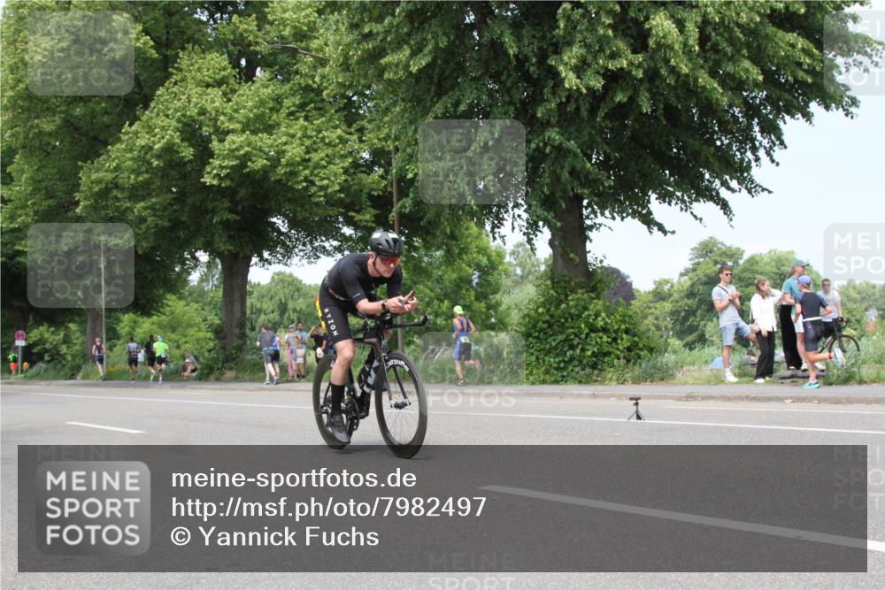 15.06.2025 - 7 Türme Triathlon Yannick Fuchs http://msf.ph/oto/7982497 15.06.2025 13:32:22 Radfahren  meine-sportfotos.de