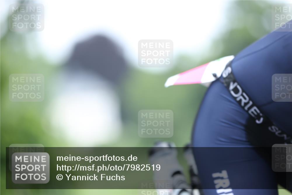 15.06.2025 - 7 Türme Triathlon Yannick Fuchs http://msf.ph/oto/7982519 15.06.2025 11:30:25 Radfahren  meine-sportfotos.de