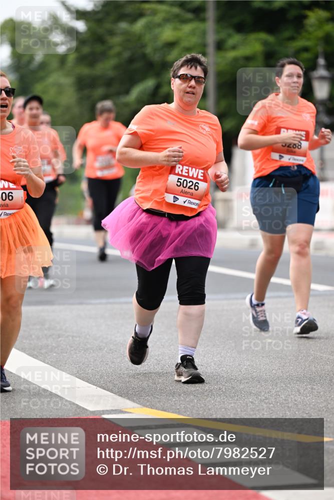 15.06.2025 - REWE Women's Run Dr. Thomas Lammeyer http://msf.ph/oto/7982527 15.06.2025 10:46:16 Laufen 06, 5026, 9288 meine-sportfotos.de