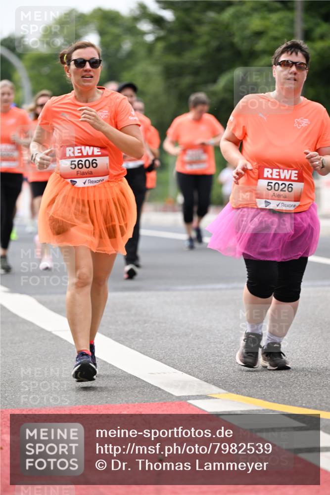 15.06.2025 - REWE Women's Run Dr. Thomas Lammeyer http://msf.ph/oto/7982539 15.06.2025 10:46:17 Laufen 5606, 5026 meine-sportfotos.de