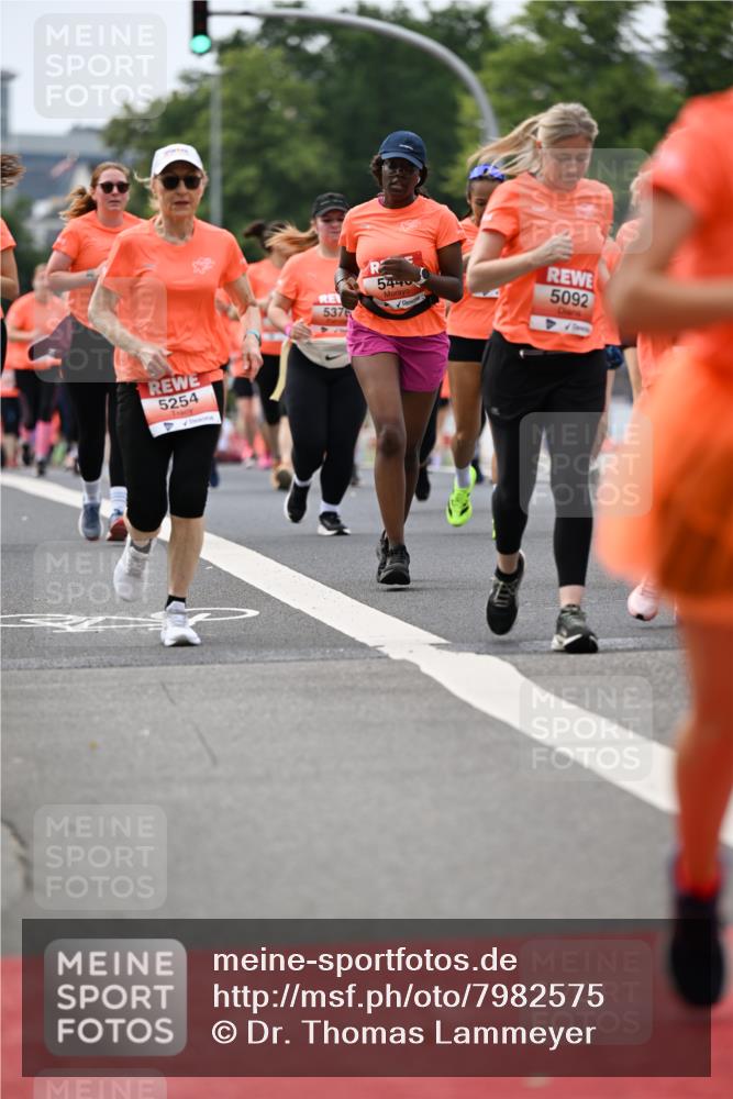 15.06.2025 - REWE Women's Run Dr. Thomas Lammeyer http://msf.ph/oto/7982575 15.06.2025 10:46:18 Laufen 5254, 5092 meine-sportfotos.de