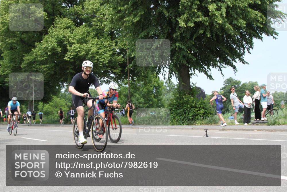 15.06.2025 - 7 Türme Triathlon Yannick Fuchs http://msf.ph/oto/7982619 15.06.2025 13:33:16 Radfahren  meine-sportfotos.de