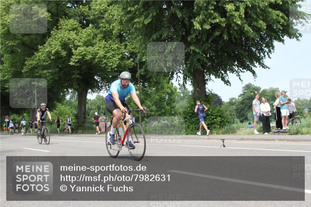15.06.2025 - 7 Türme Triathlon Yannick Fuchs http://msf.ph/oto/7982631 15.06.2025 13:33:17 Radfahren  meine-sportfotos.de