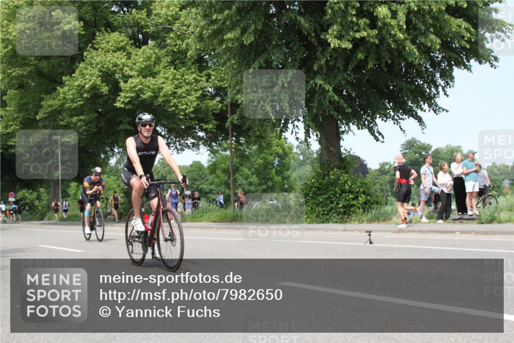 15.06.2025 - 7 Türme Triathlon Yannick Fuchs http://msf.ph/oto/7982650 15.06.2025 13:33:21 Radfahren  meine-sportfotos.de